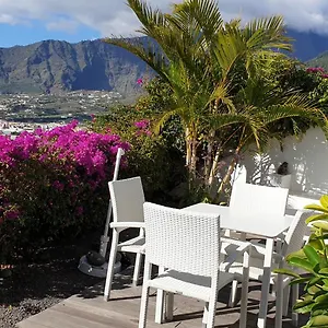 https://bungalow-la-datura.in-canary-islands.com